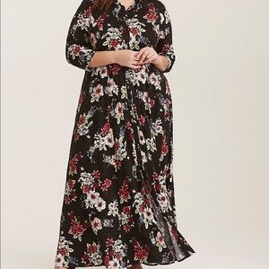 TORRID MAXI LENGTH FLORAL DRESS
